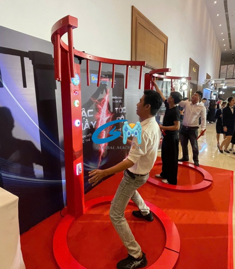 Máy Bắt Gậy Thử Thách Phản Xạ - Phiên Bản Game Center Cao Cấp 2026